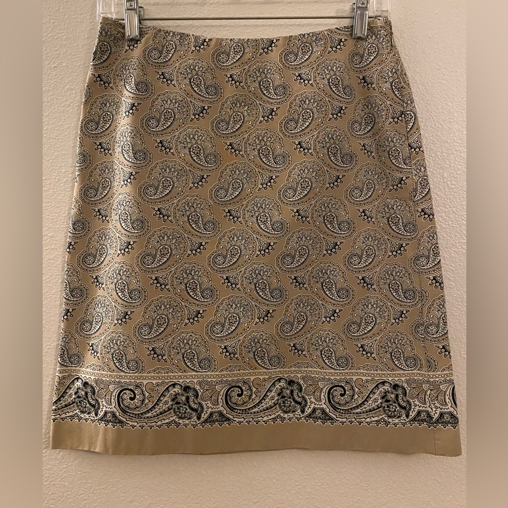 Casual Corner Pencil Skirt